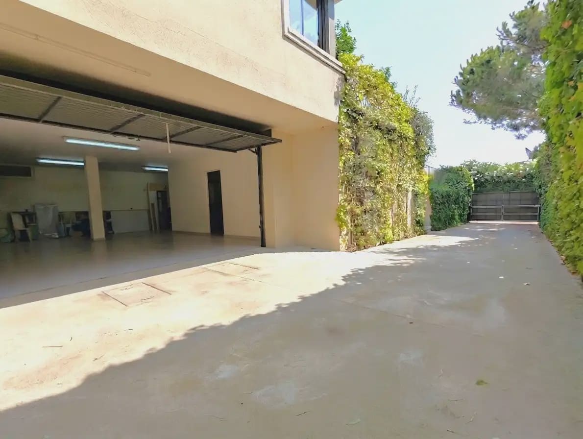 5 soverom Villa til salgs i S'Agaro med svømmebasseng garasje - € 1 350 000 (Ref: 9985883)