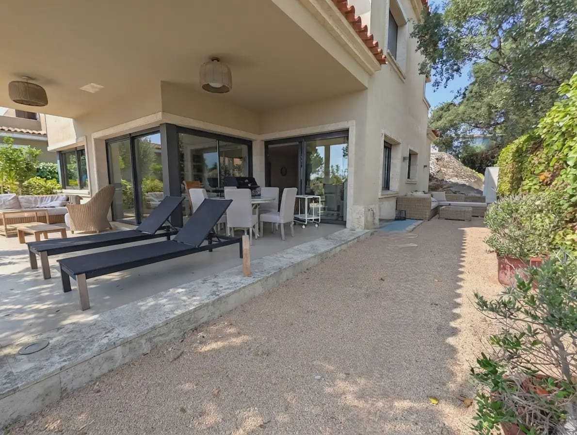5 soverom Villa til salgs i S'Agaro med svømmebasseng garasje - € 1 350 000 (Ref: 9985883)