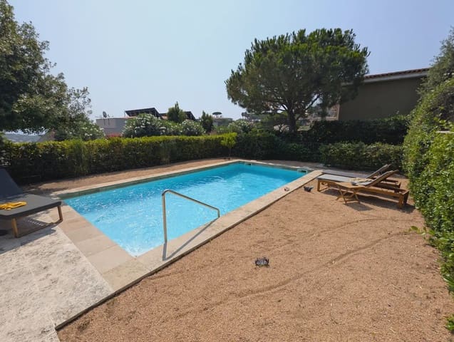 5 soverom Villa til salgs i S'Agaro, Castell-Platja d'Aro med svømmebasseng garasje - € 1 350 000 (Ref: 9985883)