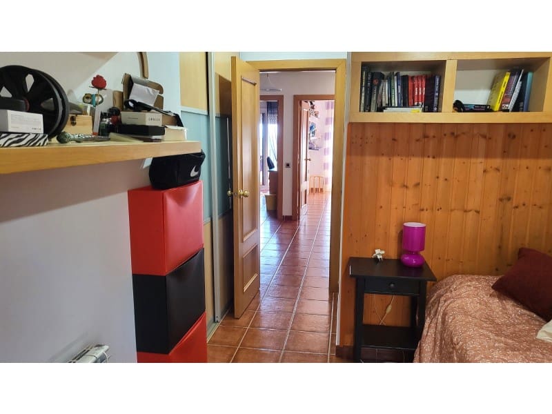 4 chambre Villa/Maison à vendre à Blanes avec piscine garage - 599 000 € (Ref: 10001322)