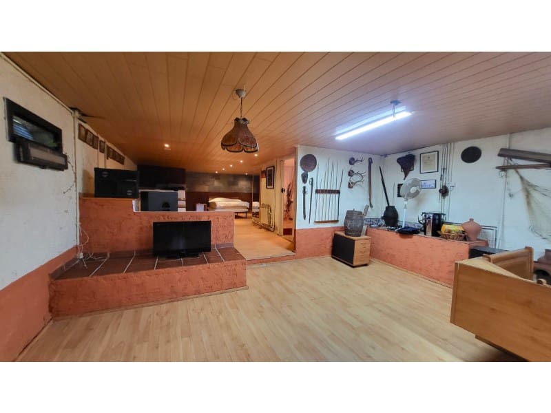 4 chambre Villa/Maison à vendre à Blanes avec piscine garage - 599 000 € (Ref: 10001322)