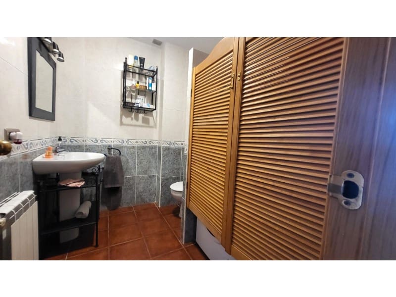 4 chambre Villa/Maison à vendre à Blanes avec piscine garage - 599 000 € (Ref: 10001322)