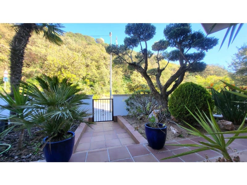 4 chambre Villa/Maison à vendre à Blanes avec piscine garage - 599 000 € (Ref: 10001322)