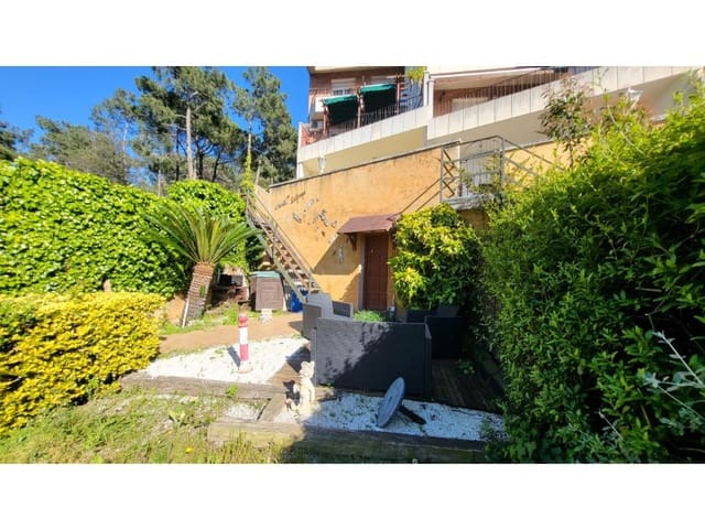 4 sypialnia Willa na sprzedaż w Blanes z basenem garażem - 599 000 € (Ref: 10001322)