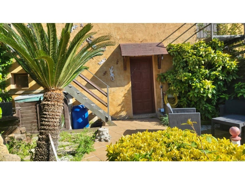 4 chambre Villa/Maison à vendre à Blanes avec piscine garage - 599 000 € (Ref: 10001322)