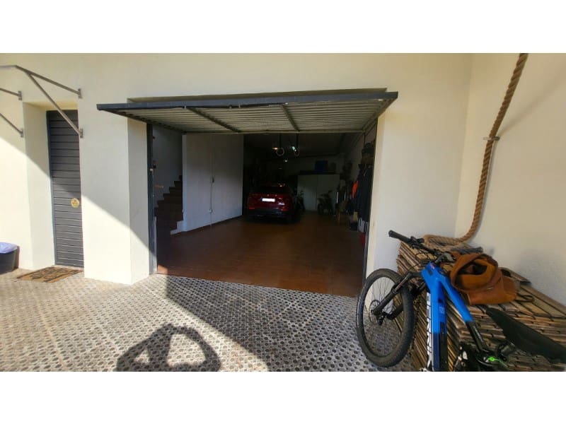 4 chambre Villa/Maison à vendre à Blanes avec piscine garage - 599 000 € (Ref: 10001322)