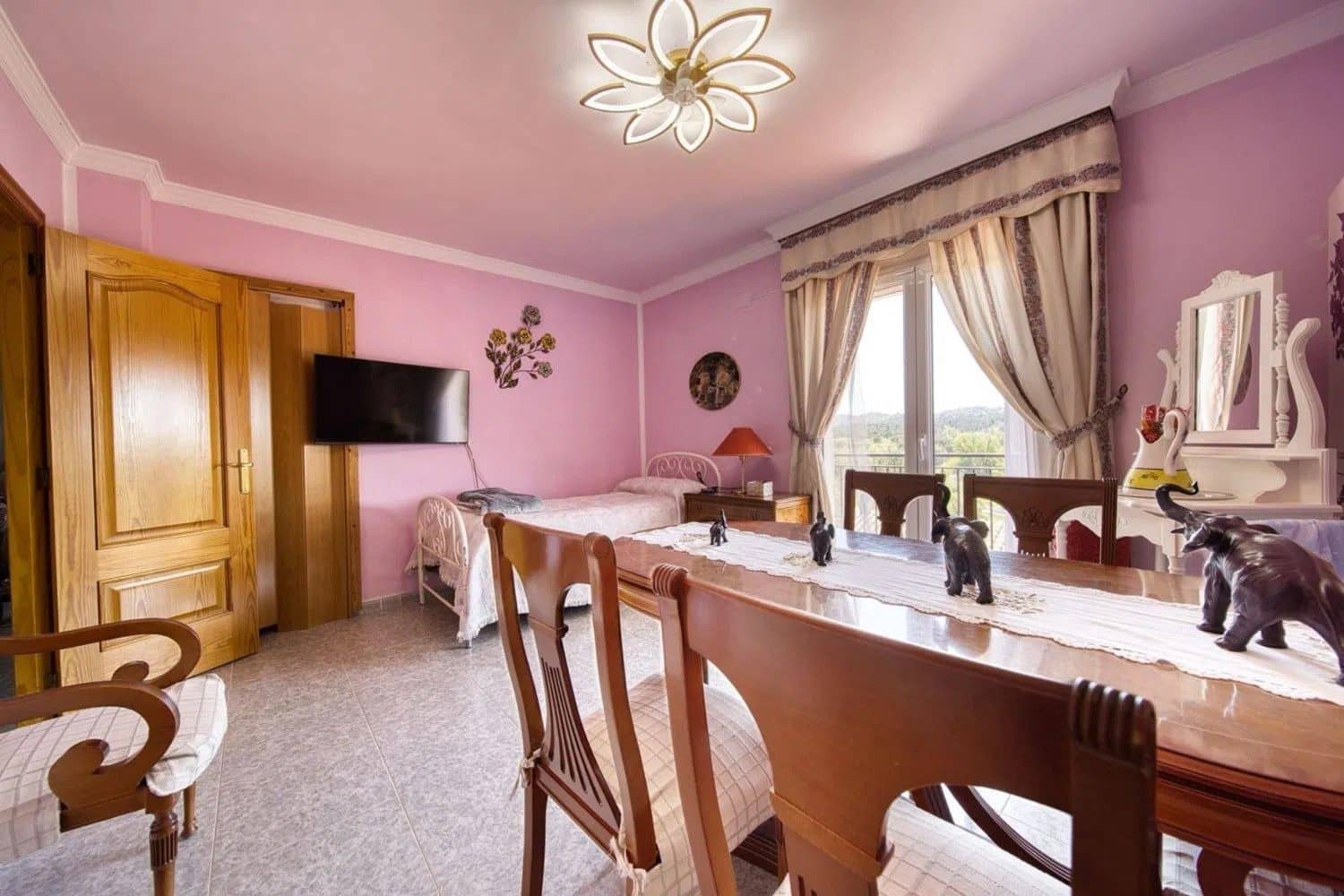 9 bedroom Villa for sale in Vidreres with garage - € 383,500 (Ref: 10004711)