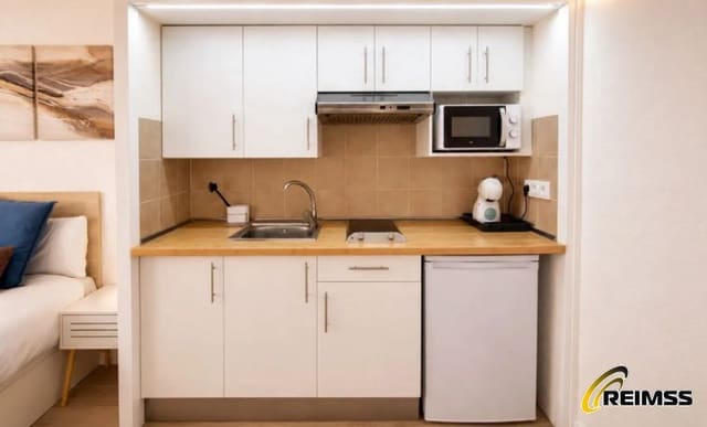 Apartamento para venda em Fenals, Lloret de Mar com piscina - 133 000 € (Ref: 10026642)