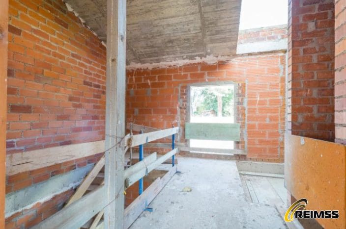 6 slaapkamer Villa te koop in Santa Coloma de Farners met garage - € 304.500 (Ref: 10026971)