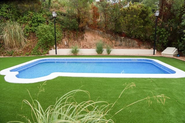 3 camera da letto Villa in vendita in Aiguaviva Parc, Vidreres con piscina garage - 355.950 € (Rif: 10035795)