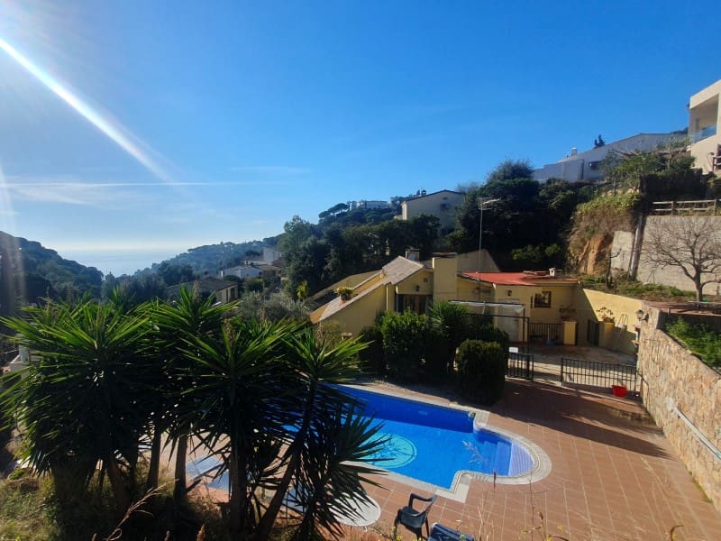 6 soveværelse Villa til salg i Tossa de Mar med swimmingpool garage - € 945.000 (Ref: 10044193)