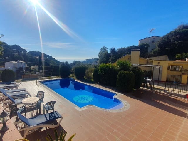 6 soveværelse Villa til salg i Tossa de Mar med swimmingpool garage - € 945.000 (Ref: 10044193)
