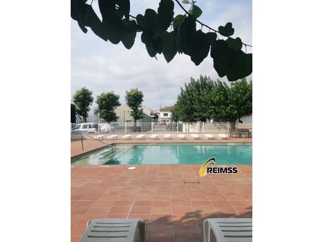 3 soveværelse Villa til salg i Malgrat de Mar med swimmingpool garage - € 113.000 (Ref: 10055654)
