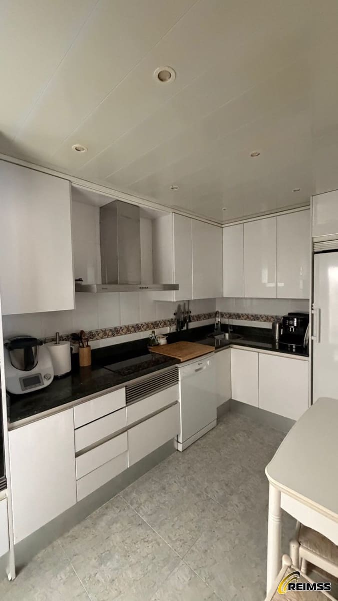 Chalet de 4 habitaciones en Lloret de Mar en venta - 315.000 € (Ref: 10060891)