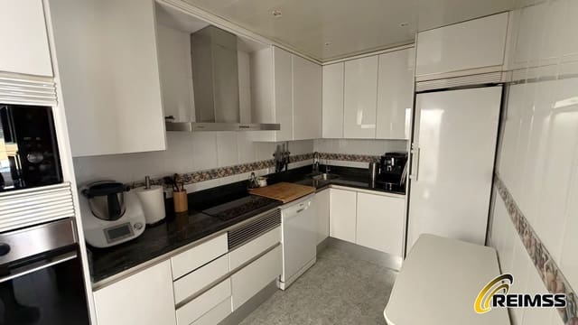 Chalet de 4 habitaciones en Mas Baell - Can Carbó, Lloret de Mar en venta - 315.000 € (Ref: 10060891)