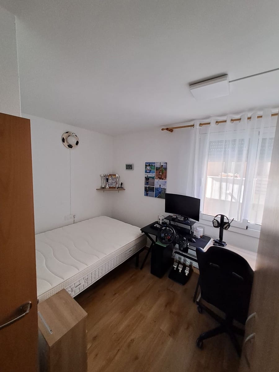 3 bedroom Apartment for sale in Blanes with garage - € 246,750 (Ref: 10078935)