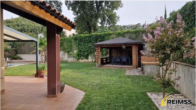 4 sypialnia Willa na sprzedaż w Maçanet de la Selva z basenem garażem - 309 750 € (Ref: 10079794)