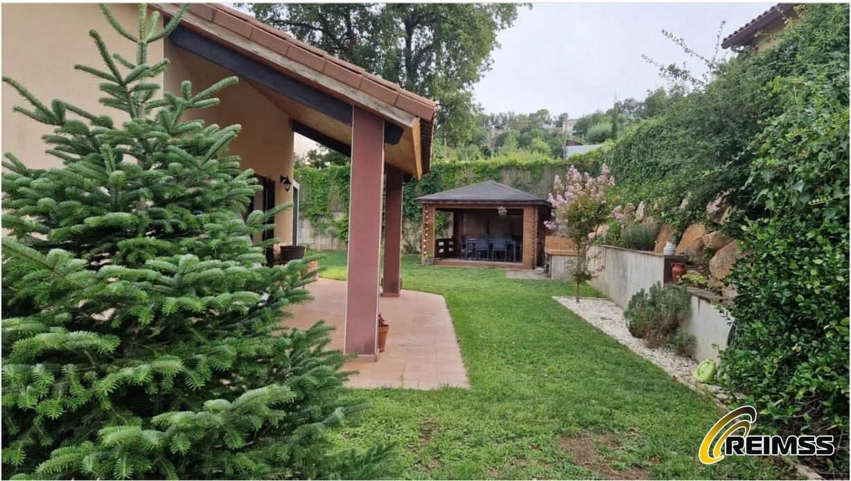 4 sypialnia Willa na sprzedaż w Macanet de la Selva z basenem garażem - 309 750 € (Ref: 10079794)