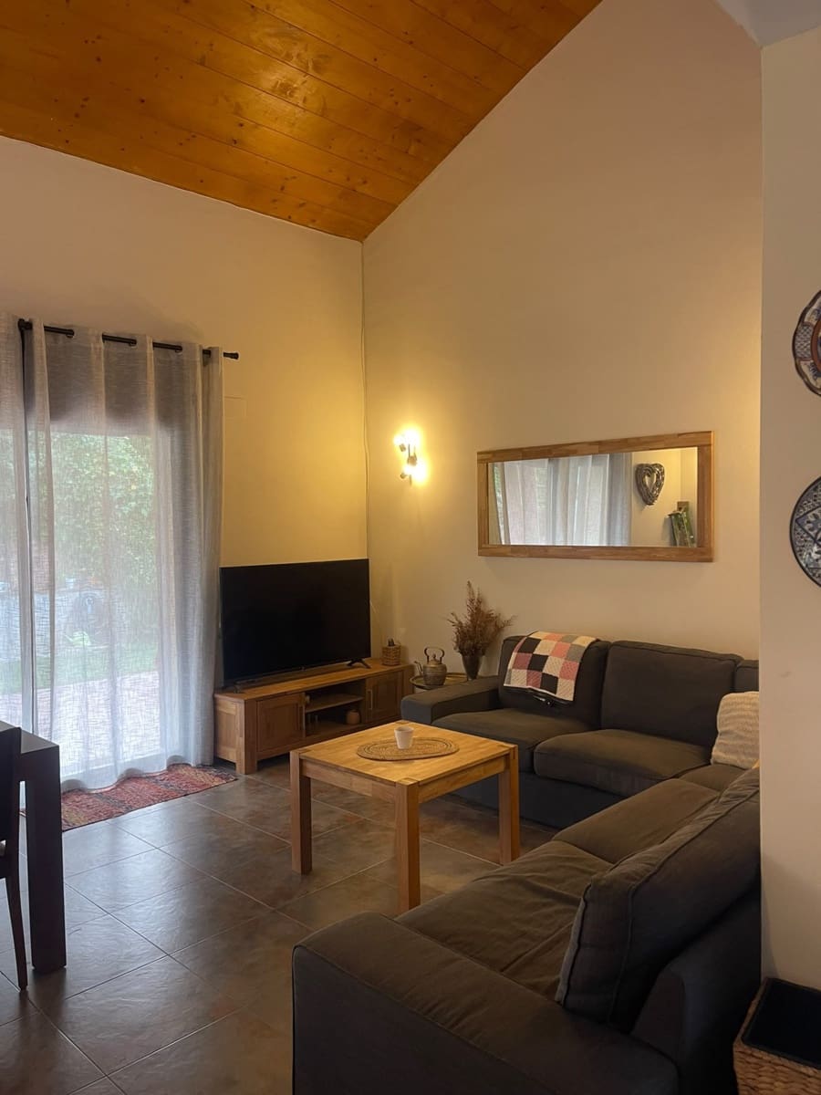 4 bedroom Villa for sale in Massanes with pool garage - € 309,750 (Ref: 10079794)