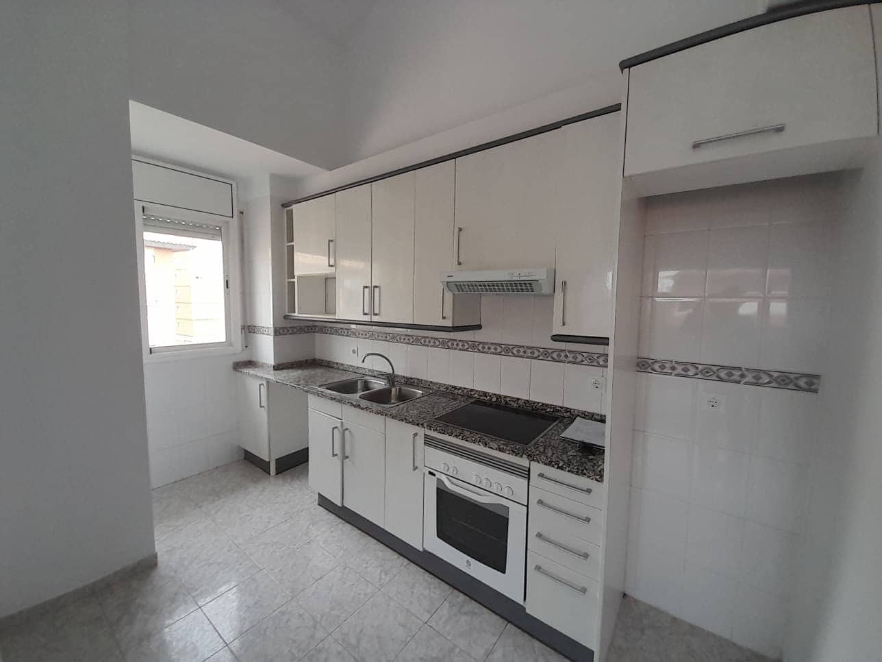 3 soveværelse Lejlighed til salg i Lloret de Mar med swimmingpool garage - € 245.000 (Ref: 10085451)