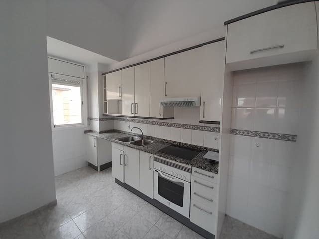 3 soveværelse Lejlighed til salg i Mas Baell - Can Carbó, Lloret de Mar med swimmingpool garage - € 245.000 (Ref: 10085451)