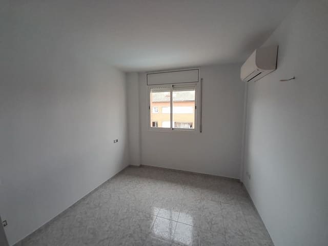 3 soveværelse Lejlighed til salg i Mas Baell - Can Carbó, Lloret de Mar med swimmingpool garage - € 245.000 (Ref: 10085451)
