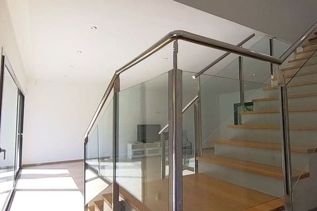 4 makuuhuone Huvila myytävänä paikassa Montgoda, Lloret de Mar mukana 
autotalli - 913 500 € (Ref: 10121046)