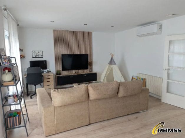 3 bedroom Apartment for sale in Blanes - € 250,000 (Ref: 10131041)