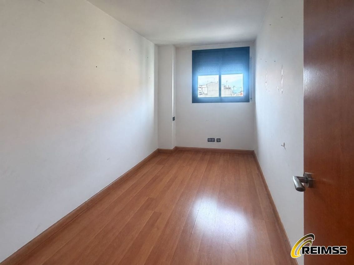 3 bedroom Apartment for sale in Tordera - € 289,000 (Ref: 10131042)