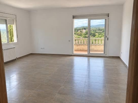3 soveværelse Villa til salg i Urbanitzacions del Nord, Lloret de Mar med garage - € 409.500 (Ref: 10131043)