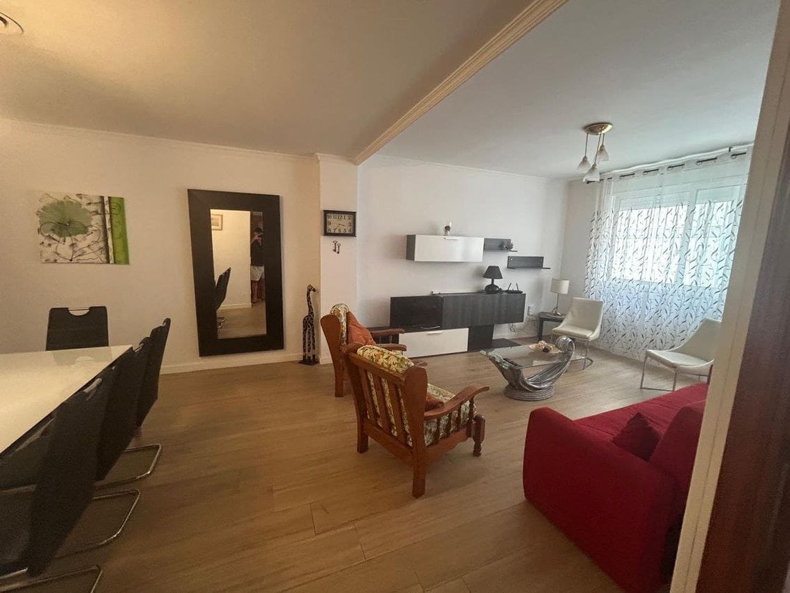 4 bedroom Apartment for sale in Lloret de Mar - € 290,000 (Ref: 10135100)