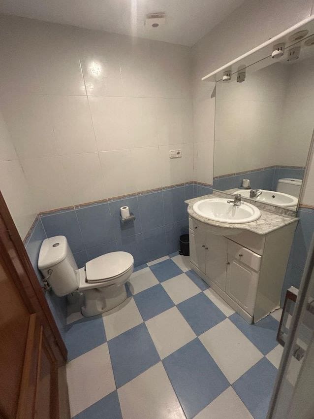 4 bedroom Apartment for sale in Lloret de Mar - € 290,000 (Ref: 10135100)