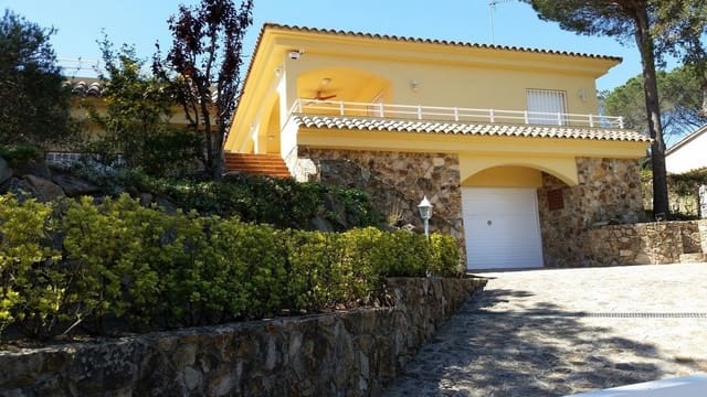 4 chambre Villa/Maison à vendre à Maçanet de la Selva avec piscine garage - 585 000 € (Ref: 10154439)