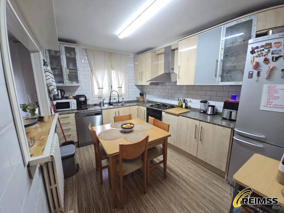 3 sypialnia Willa na sprzedaż w Blanes z garażem - 465 000 € (Ref: 10154440)