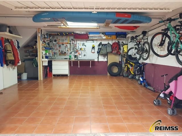 3 sypialnia Willa na sprzedaż w Blanes z garażem - 465 000 € (Ref: 10154440)