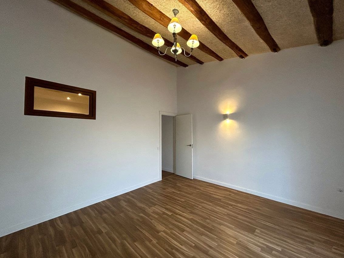 6 bedroom Villa for sale in Llagostera - € 367,500 (Ref: 10157037)