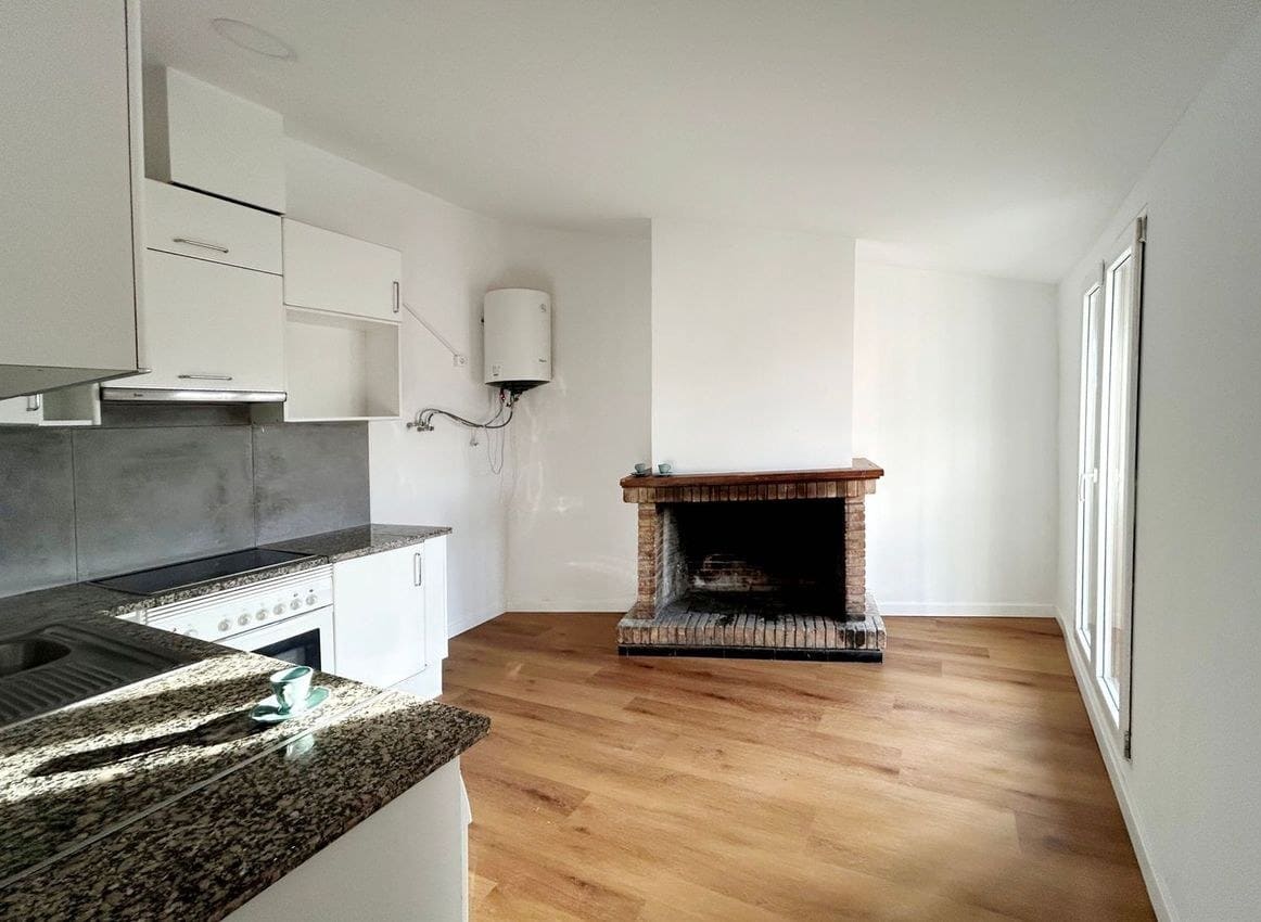 6 bedroom Villa for sale in Llagostera - € 367,500 (Ref: 10157037)