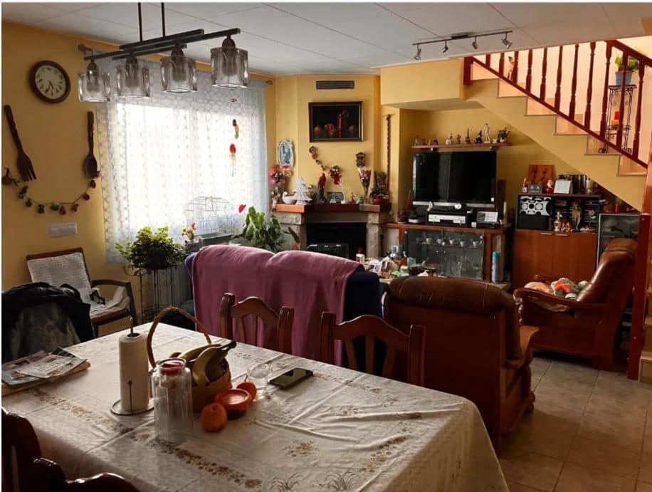 3 camera da letto Villa in vendita in Lloret de Mar con piscina garage - 325.000 € (Rif: 10160247)