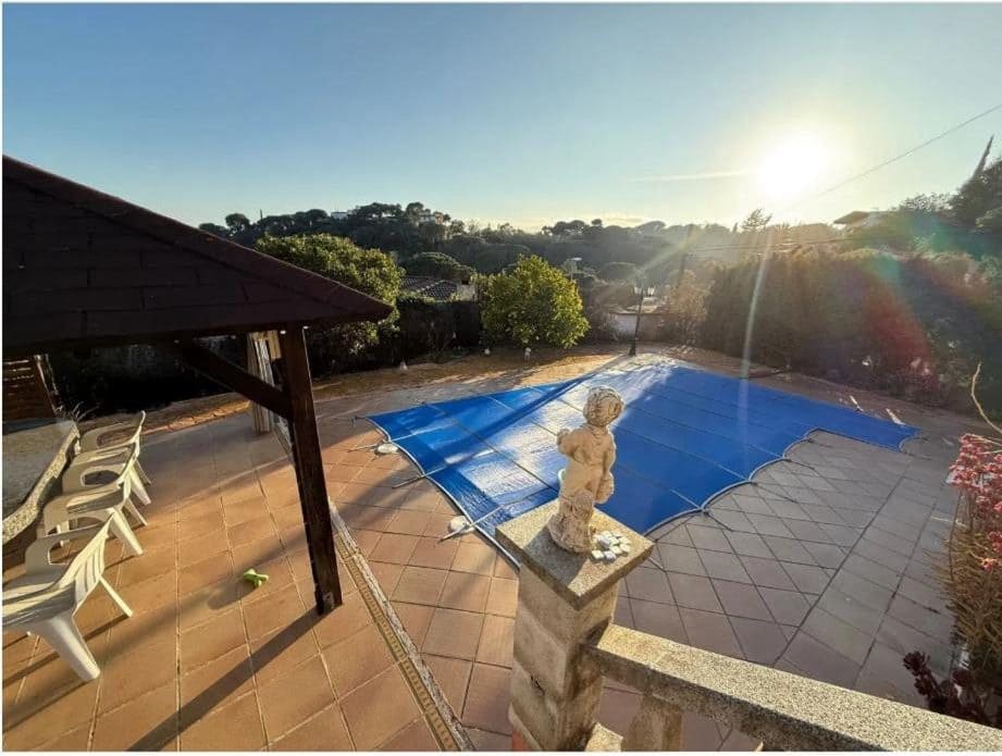 3 camera da letto Villa in vendita in Lloret de Mar con piscina garage - 325.000 € (Rif: 10160247)