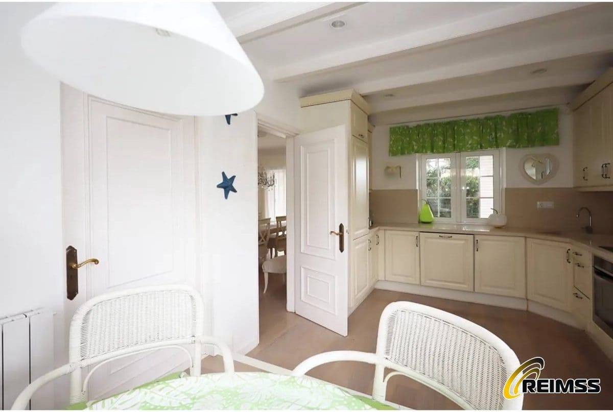 5 quarto Moradia para venda em Lloret de Mar com piscina garagem - 749 000 € (Ref: 10165814)