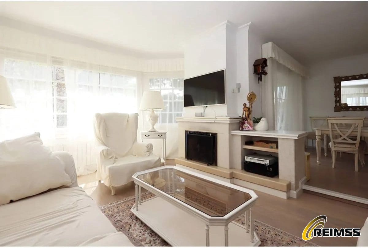 5 quarto Moradia para venda em Lloret de Mar com piscina garagem - 749 000 € (Ref: 10165814)
