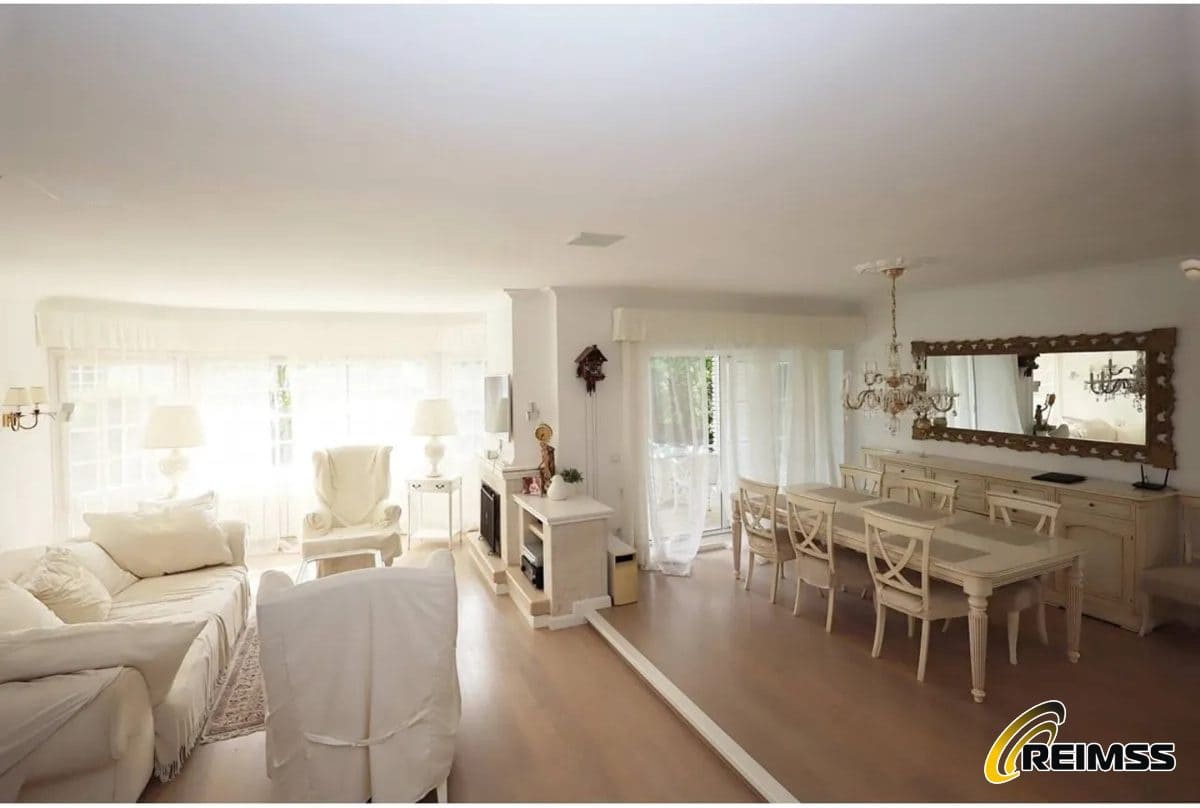 5 quarto Moradia para venda em Lloret de Mar com piscina garagem - 749 000 € (Ref: 10165814)