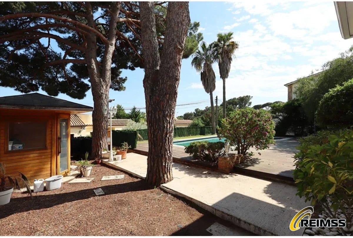 5 quarto Moradia para venda em Lloret de Mar com piscina garagem - 749 000 € (Ref: 10165814)
