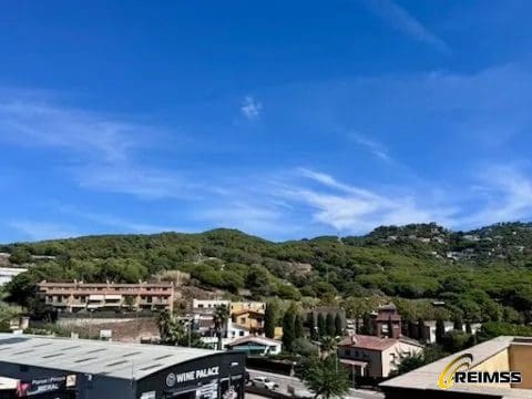 Apartamento de 3 habitaciones en Lloret de Mar en venta con piscina garaje - 357.000 € (Ref: 10167516)