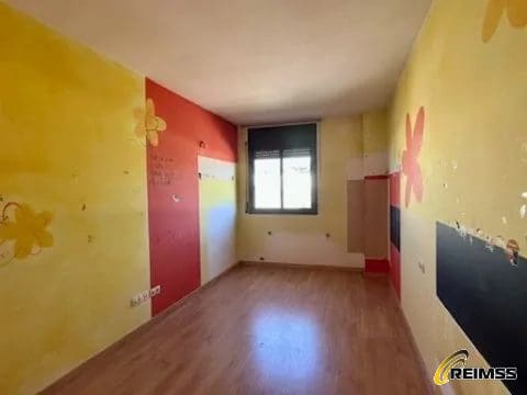 Apartamento de 3 habitaciones en Lloret de Mar en venta con piscina garaje - 357.000 € (Ref: 10167516)