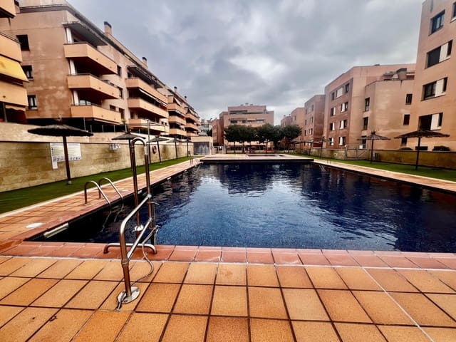 3 quarto Apartamento para venda em Fenals, Lloret de Mar com piscina garagem - 357 000 € (Ref: 10169249)