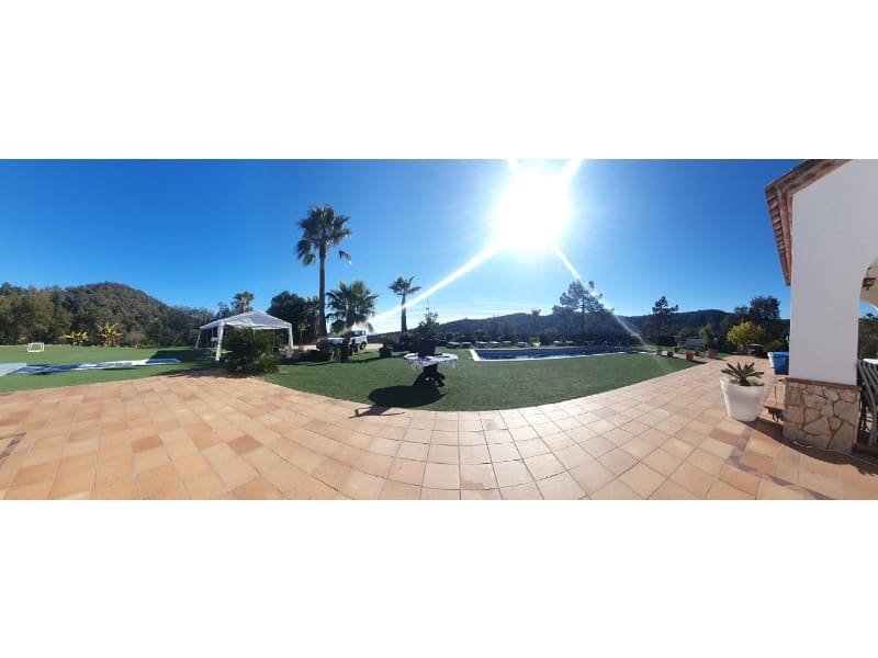 5 soveværelse Villa til salg i Lloret de Mar - € 629.000 (Ref: 5236274)