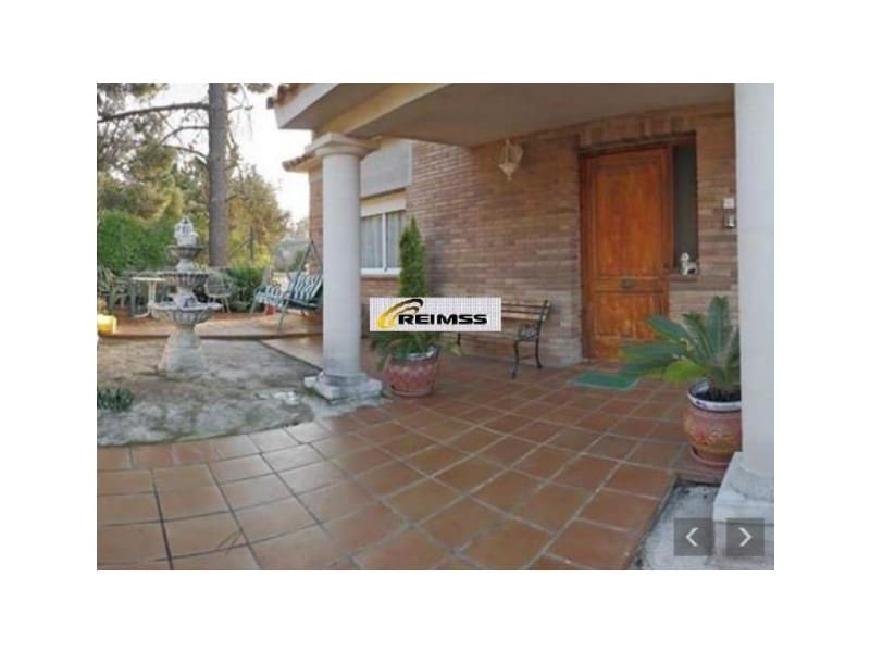 5 soverom Villa til salgs i Vidreres med garasje - € 470 000 (Ref: 5236301)