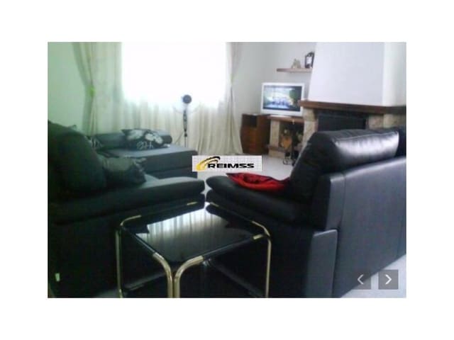 5 soverom Villa til salgs i Vidreres med garasje - € 470 000 (Ref: 5236301)