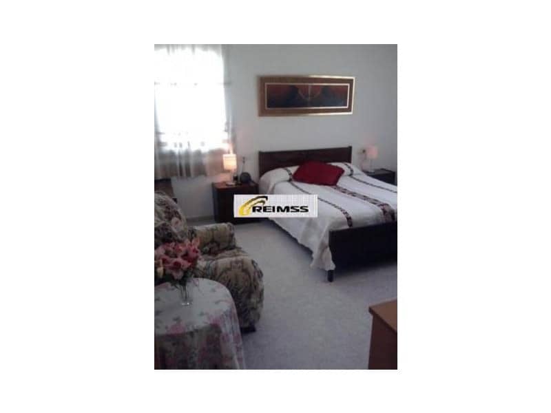 5 soverom Villa til salgs i Vidreres med garasje - € 470 000 (Ref: 5236301)